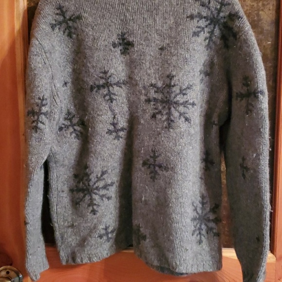 Vintage Eddie Bauer sweater - Picture 2 of 3